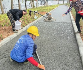 中山河道整治項(xiàng)目【夜光石+透水混凝土】路面施工！